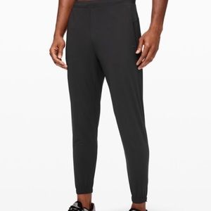 Lululemon Surge Joggers 27” Obsidian Large